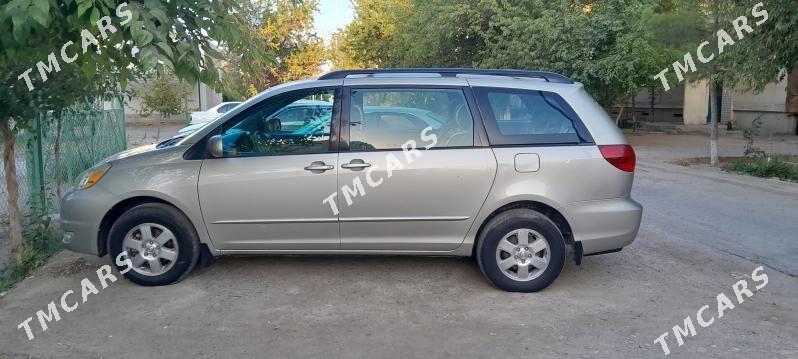 Toyota Sienna 2005 - 215 000 TMT - Туркменабат - img 5