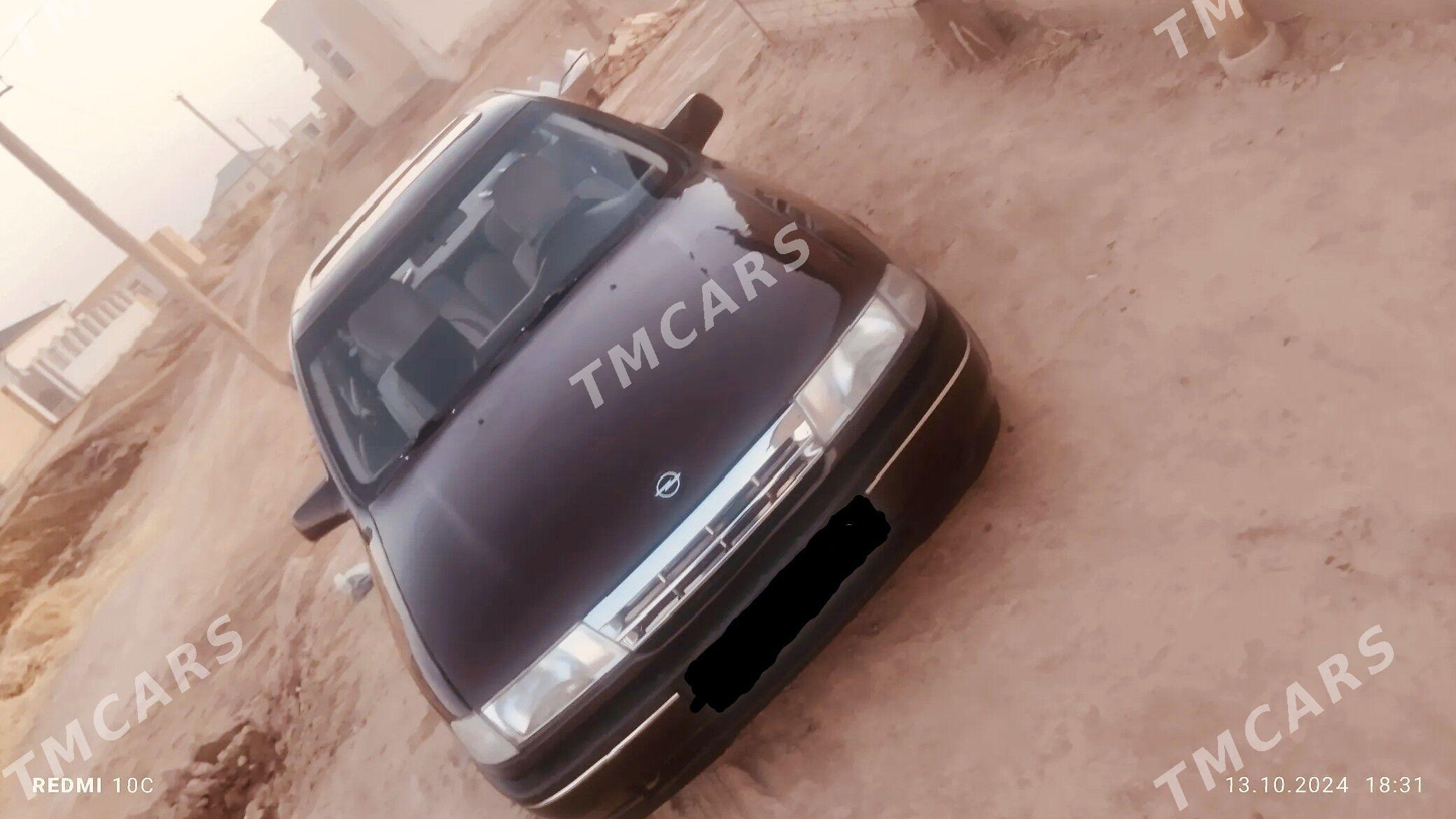Opel Vectra 1992 - 35 000 TMT - Дашогуз - img 3