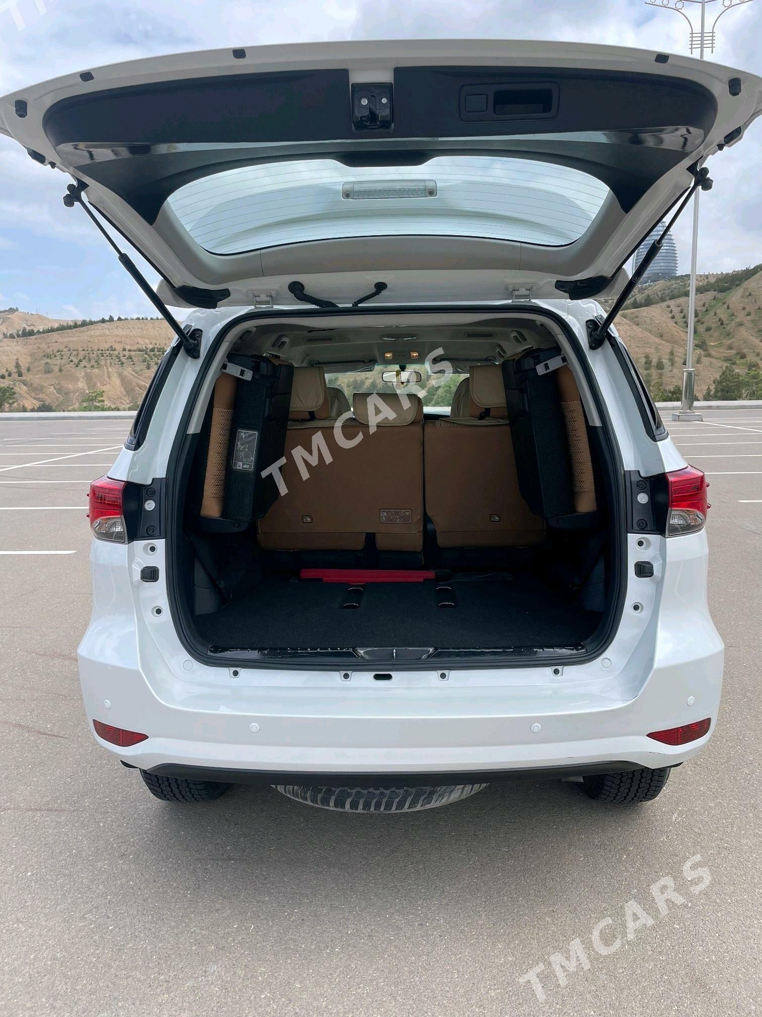 Toyota Fortuner 2024 - 630 000 TMT - Ашхабад - img 6