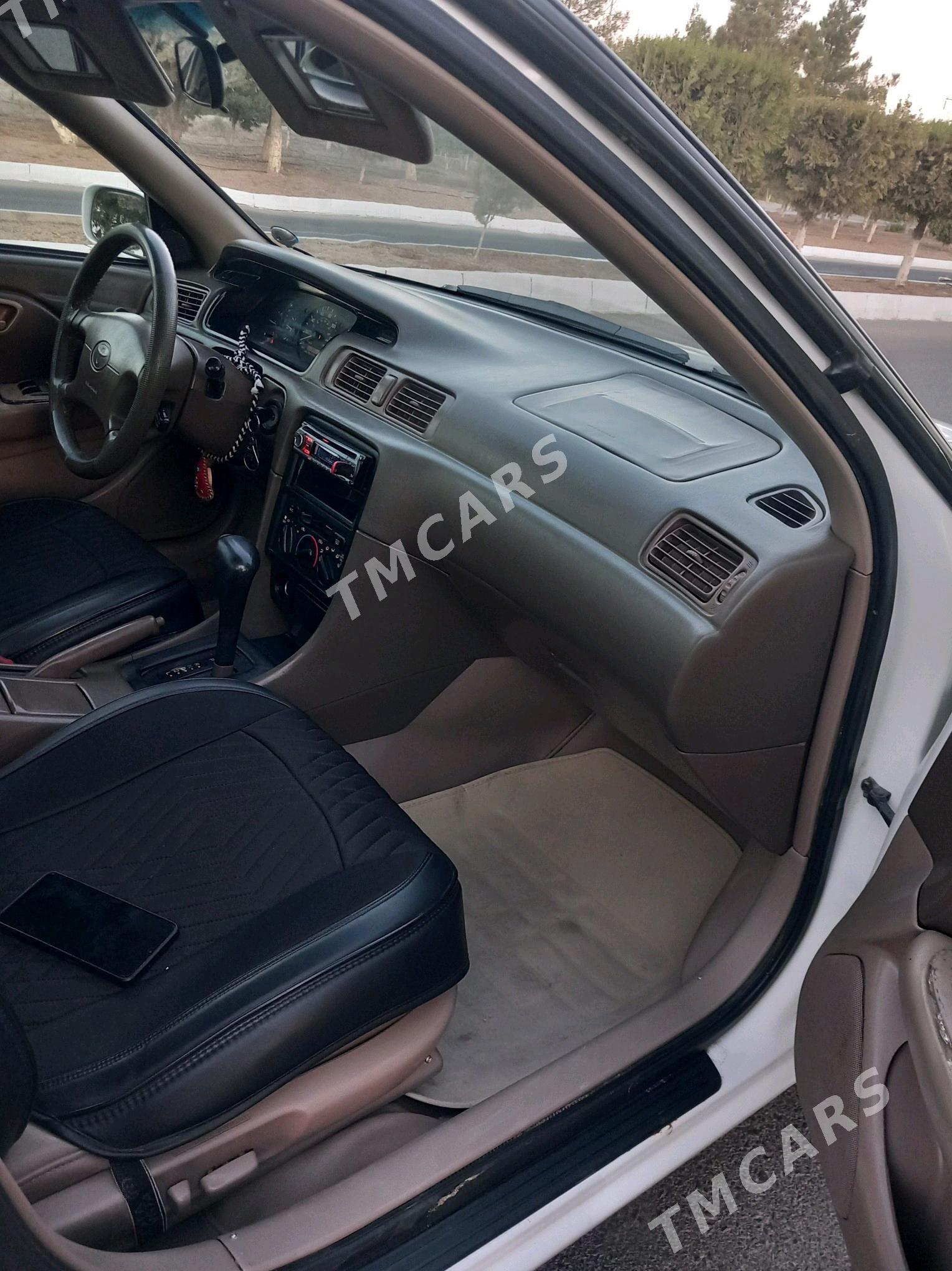 Toyota Camry 1999 - 144 000 TMT - Гёкдепе - img 3