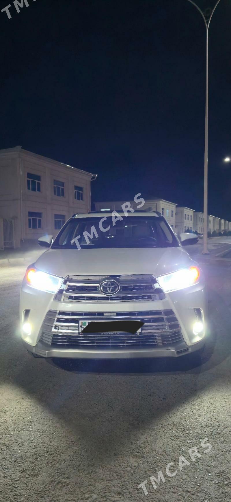 Toyota Highlander 2019 - 540 000 TMT - Türkmenabat - img 2