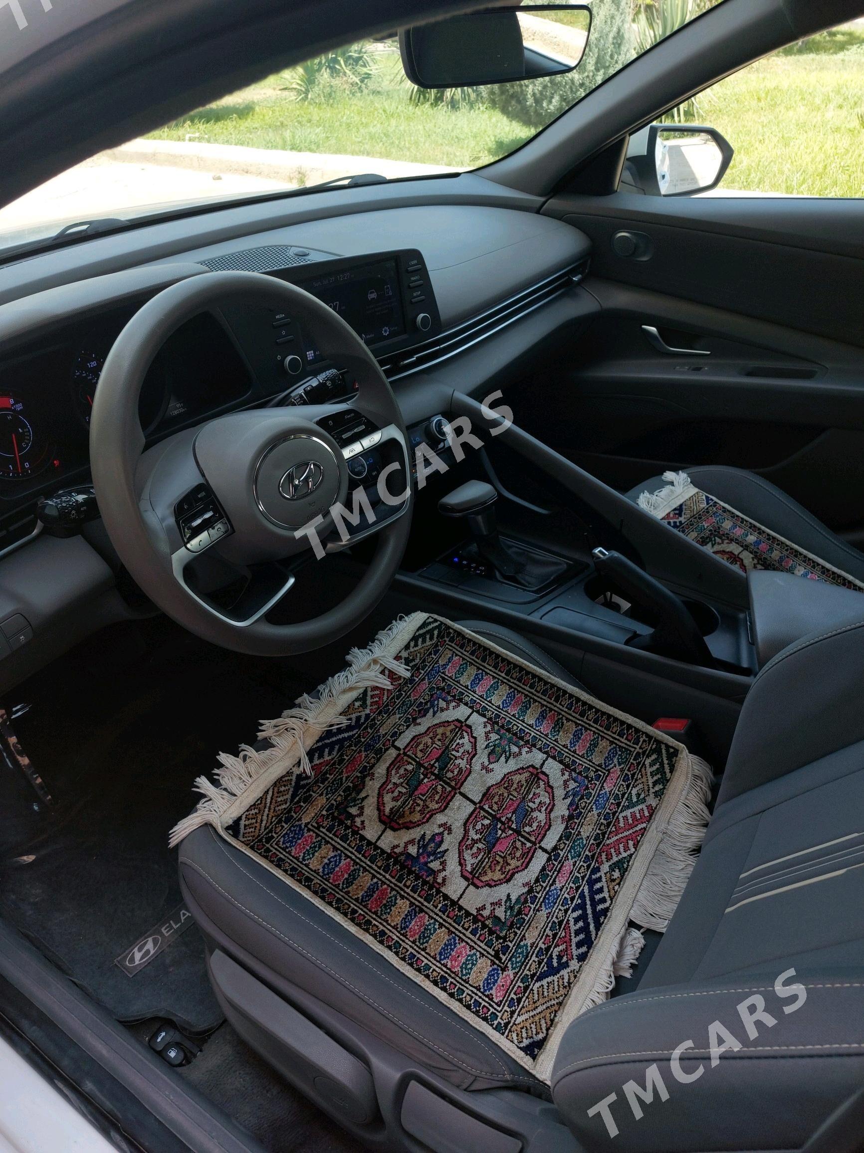 Hyundai Elantra 2021 - 245 000 TMT - Büzmeýin - img 2