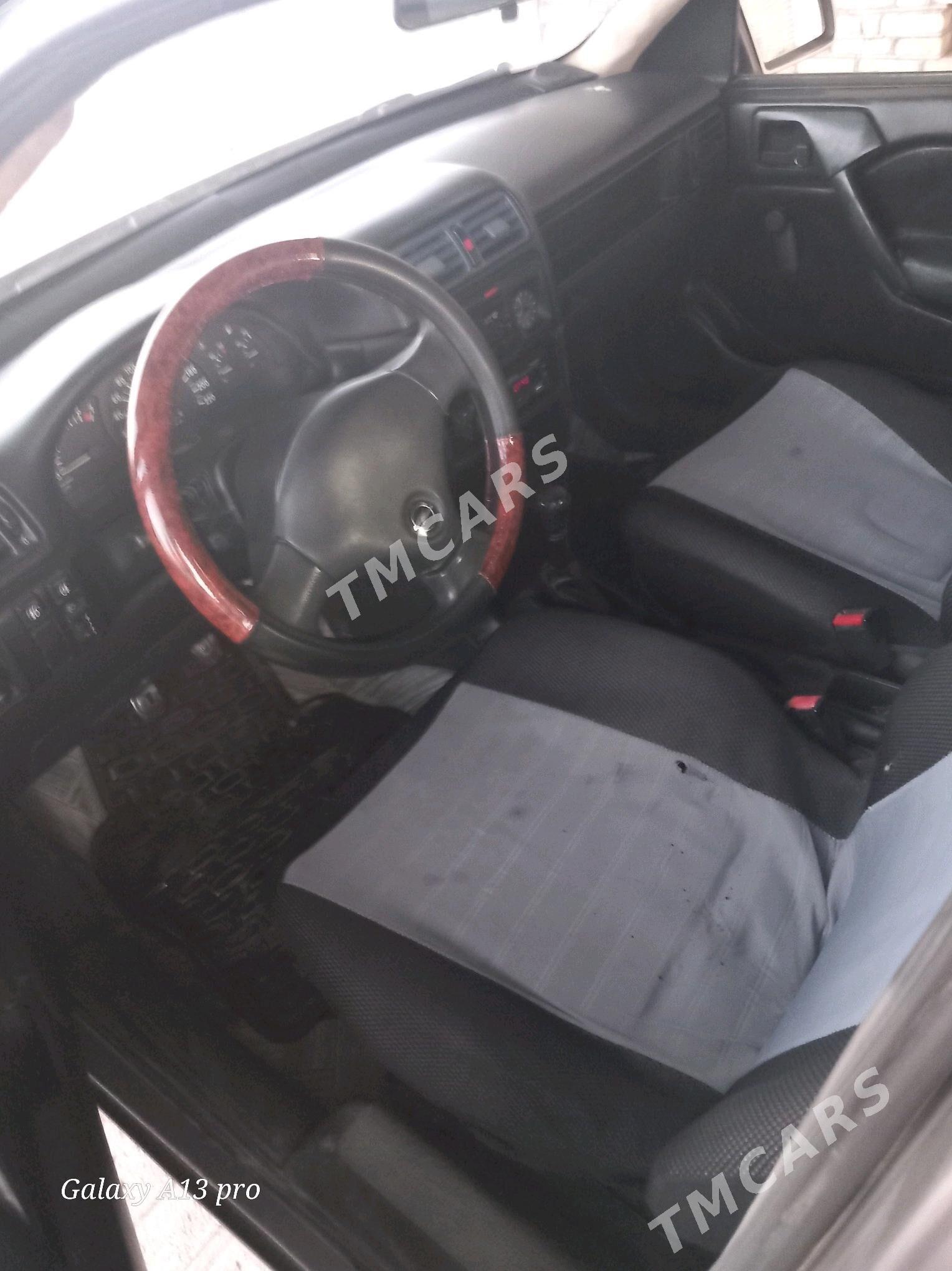 Opel Vectra 1991 - 29 000 TMT - Mary - img 3
