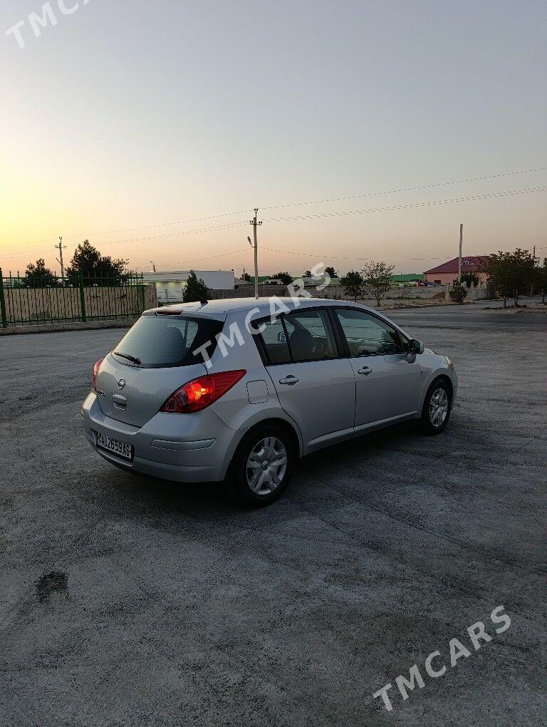 Nissan Versa 2011 - 128 000 TMT - Ашхабад - img 2