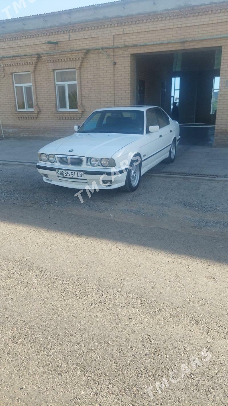 BMW 528 1992 - 60 000 TMT - Чарджоу - img 3