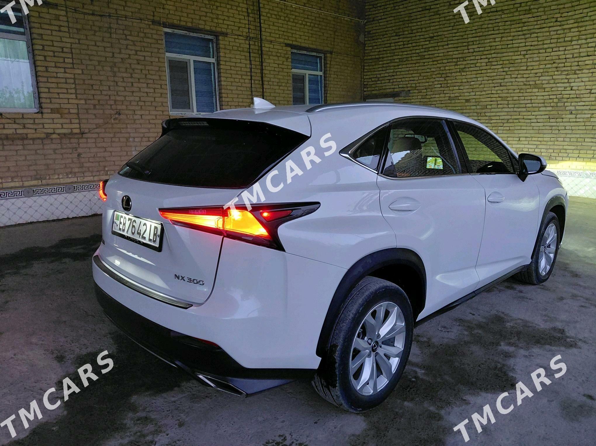 Lexus NX 300 2021 - 380 000 TMT - Дянев - img 5