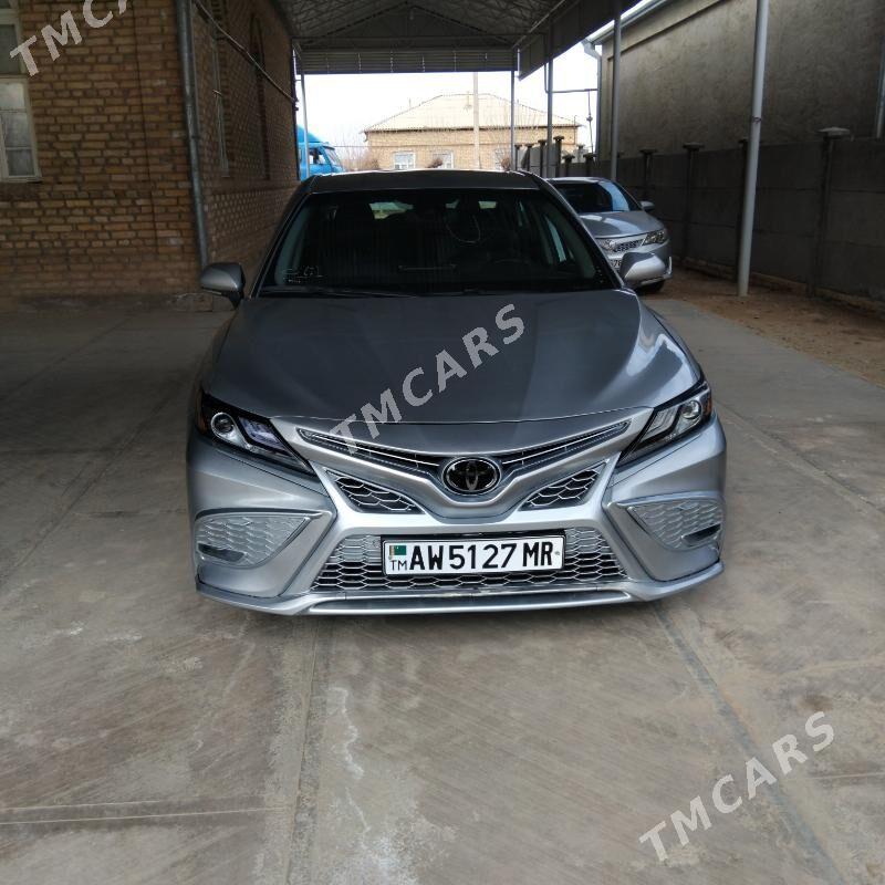 Toyota Camry 2021 - 300 000 TMT - Мары - img 3