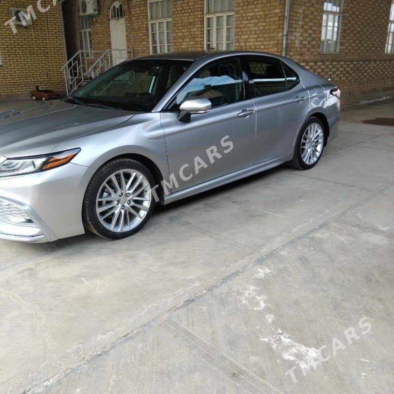 Toyota Camry 2021 - 300 000 TMT - Мары - img 4