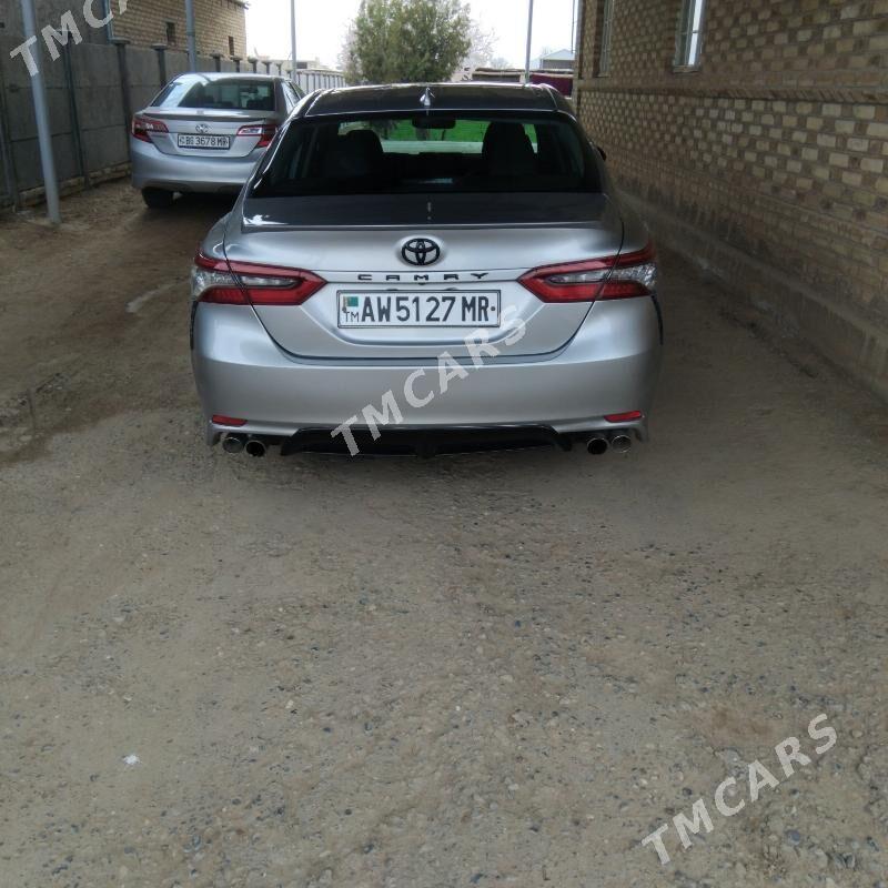 Toyota Camry 2021 - 300 000 TMT - Мары - img 5