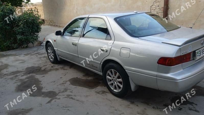 Toyota Camry 2000 - 140 000 TMT - Saýat - img 2