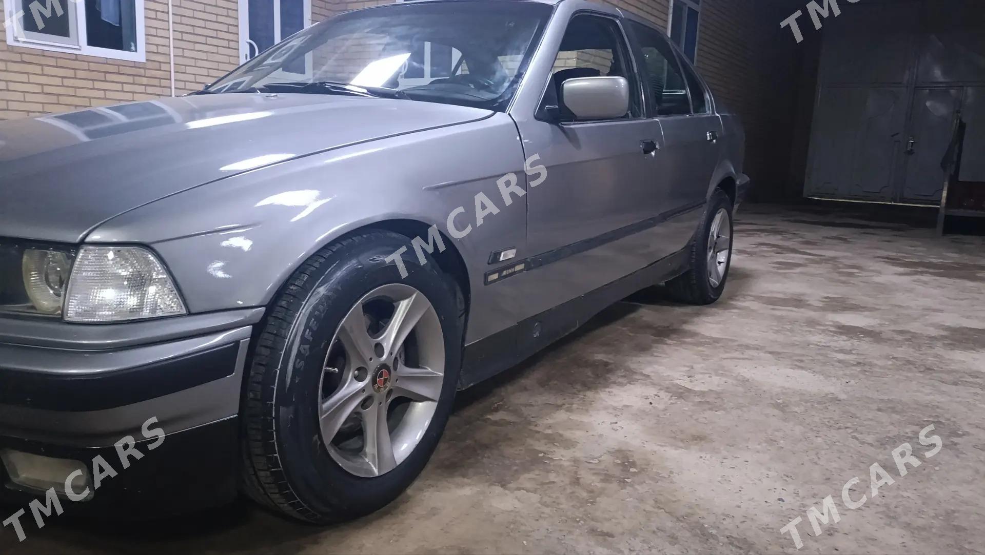 BMW 320 1993 - 42 000 TMT - Çärjew - img 3
