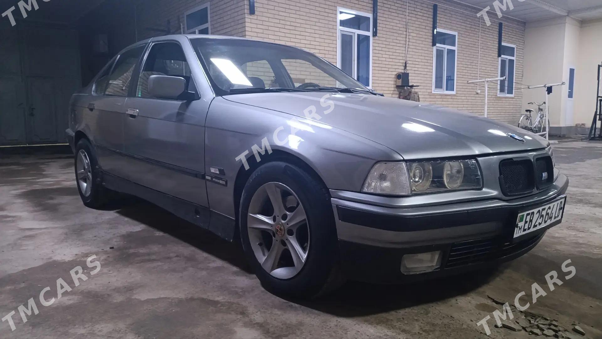 BMW 320 1993 - 42 000 TMT - Çärjew - img 6