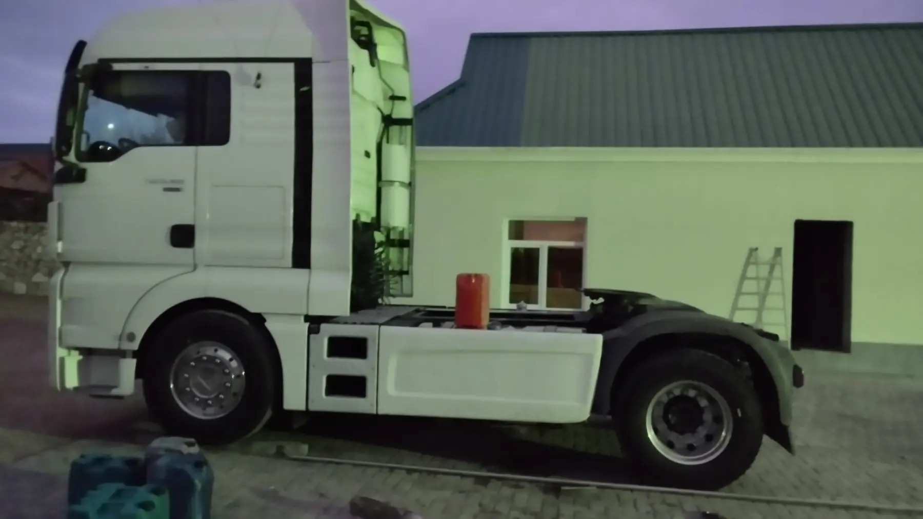 Man spoler Ман сполер 5 000 TMT - Анев - img 2