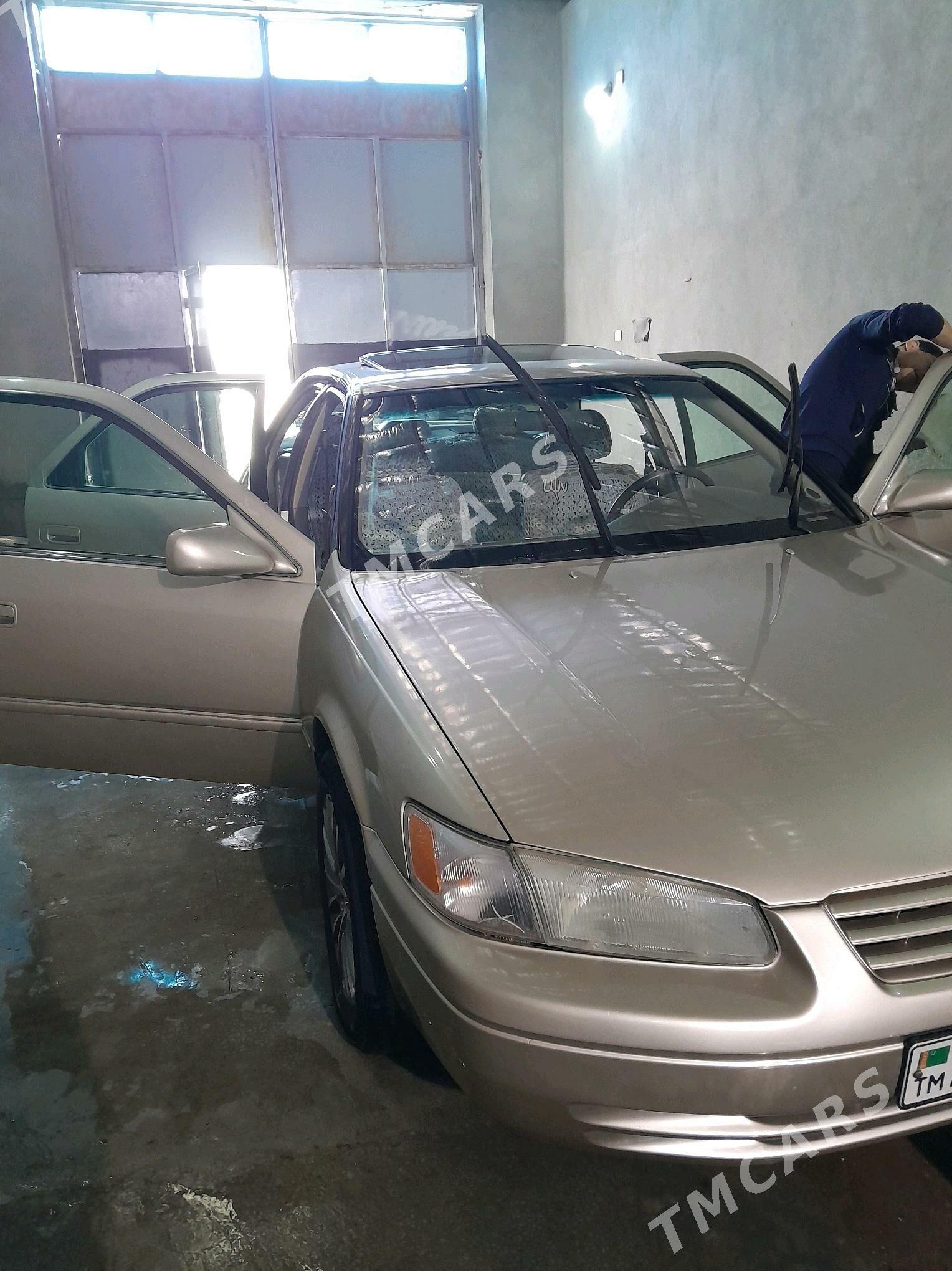 Toyota Camry 1998 - 120 000 TMT - Губадаг - img 4