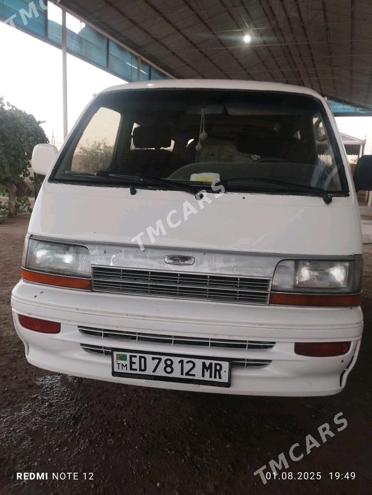 Toyota Hiace 2005 - 45 000 TMT - Байрамали - img 2