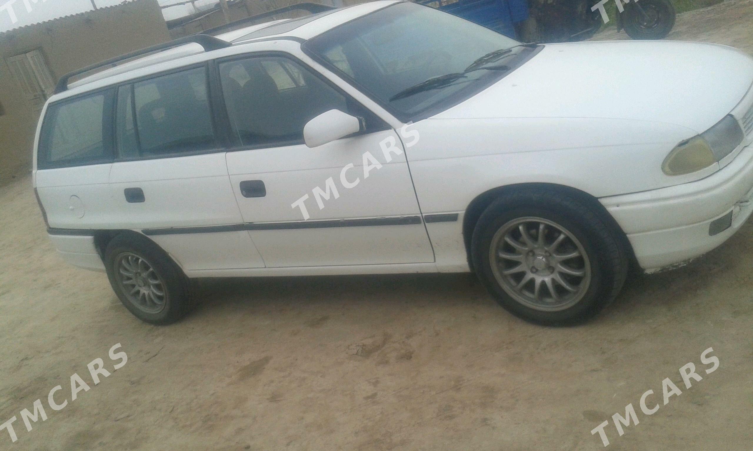 Opel Astra 1996 - 30 000 TMT - Бабадайхан - img 3