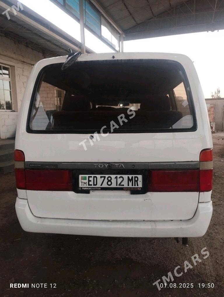 Toyota Hiace 2005 - 45 000 TMT - Байрамали - img 4