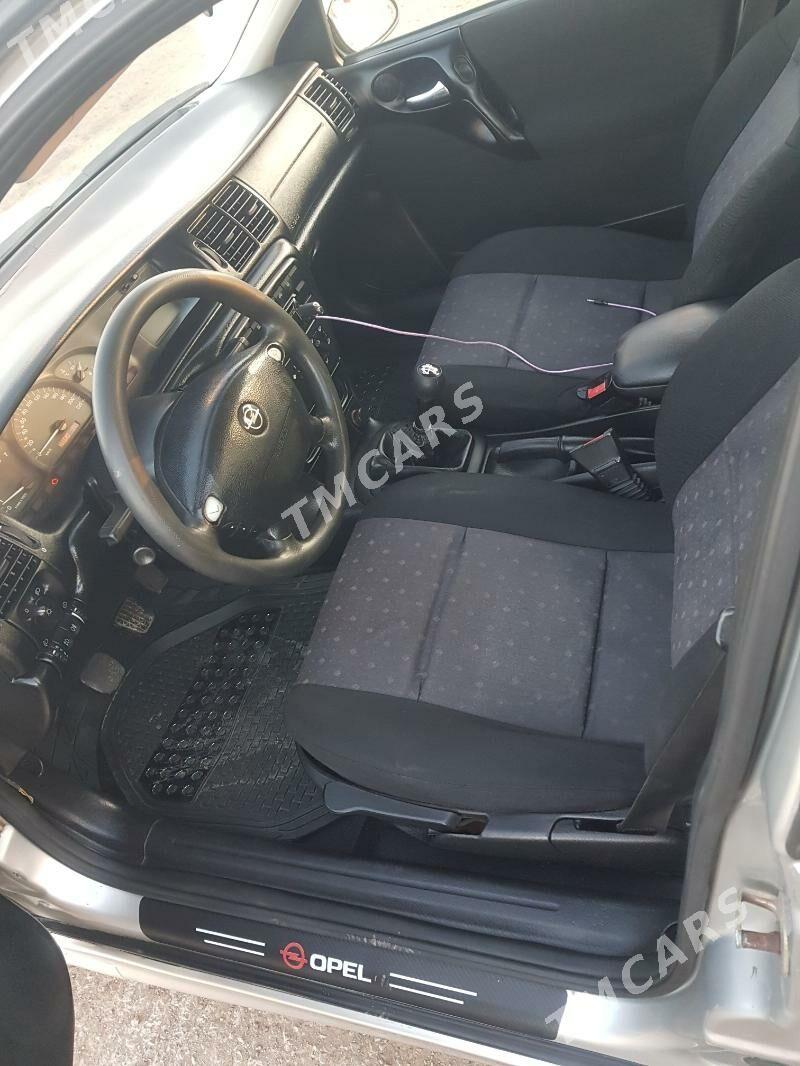 Opel Vectra 2001 - 70 000 TMT - Дашогуз - img 3