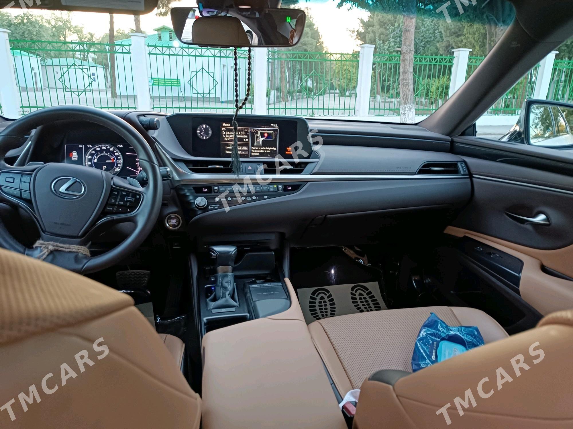 Lexus ES 350 2021 - 565 000 TMT - Büzmeýin - img 4