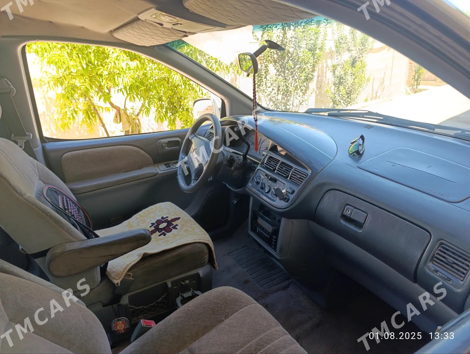 Toyota Sienna 2000 - 130 000 TMT - Шабатский этрап - img 4