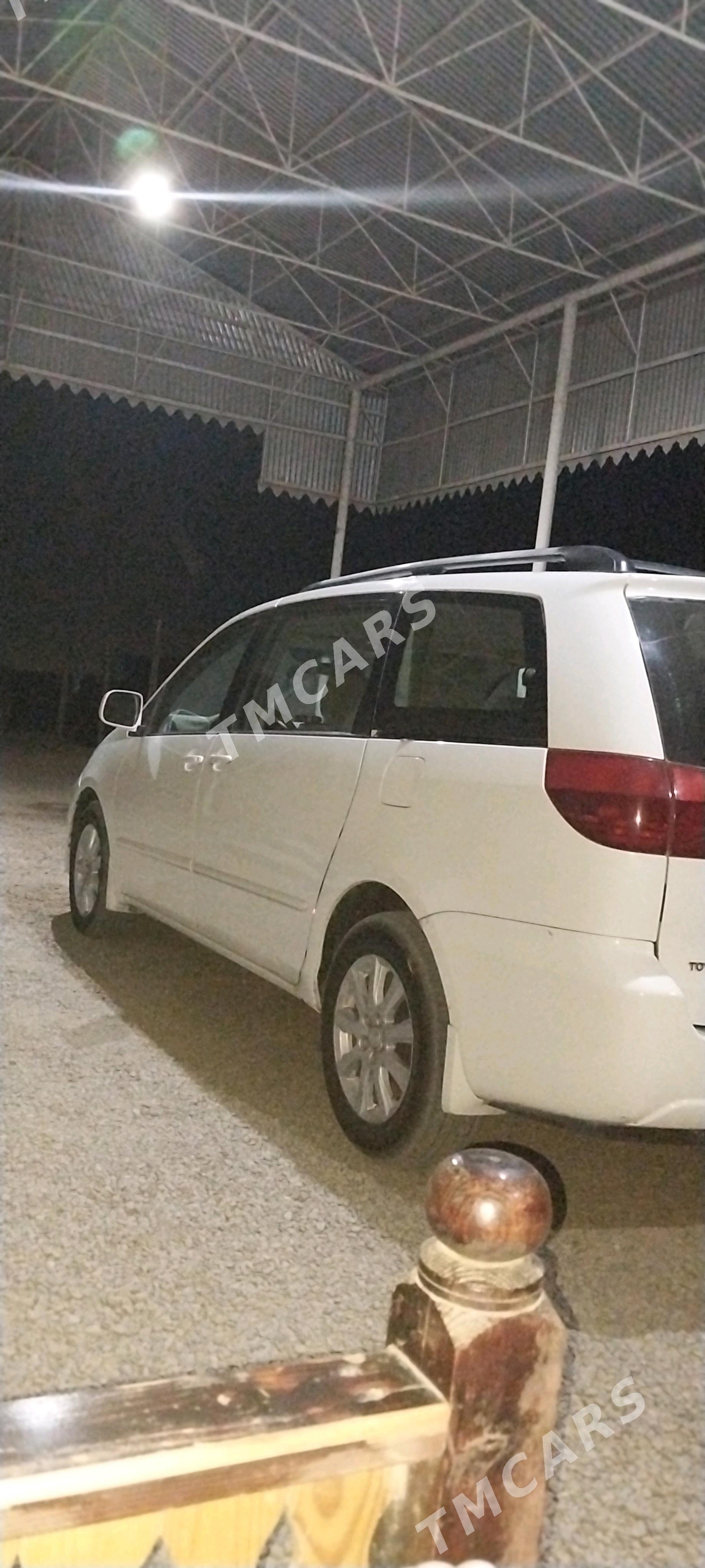 Toyota Sienna 2004 - 185 000 TMT - Mary - img 3