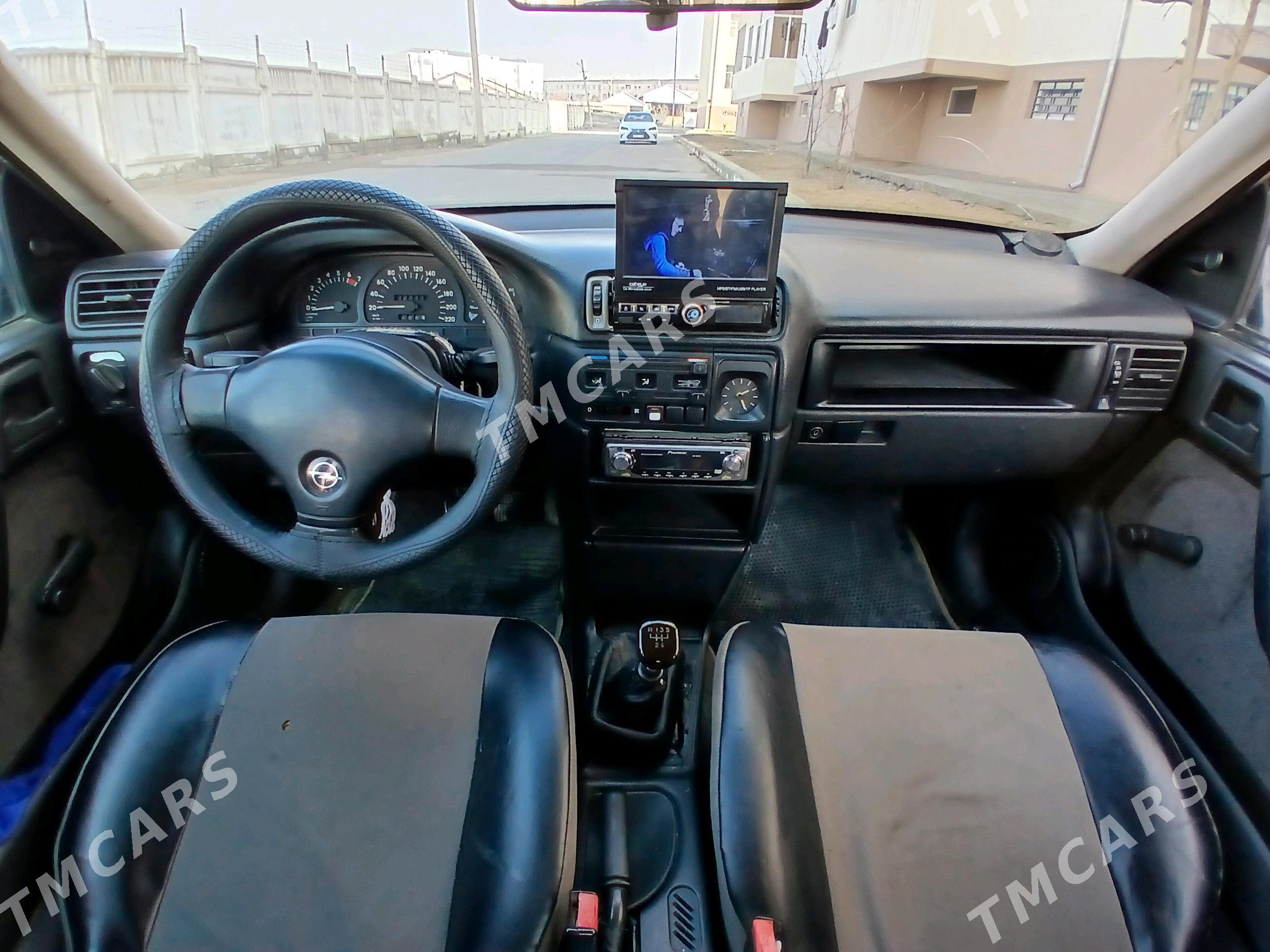 Opel Vectra 1989 - 37 000 TMT - Mary - img 4