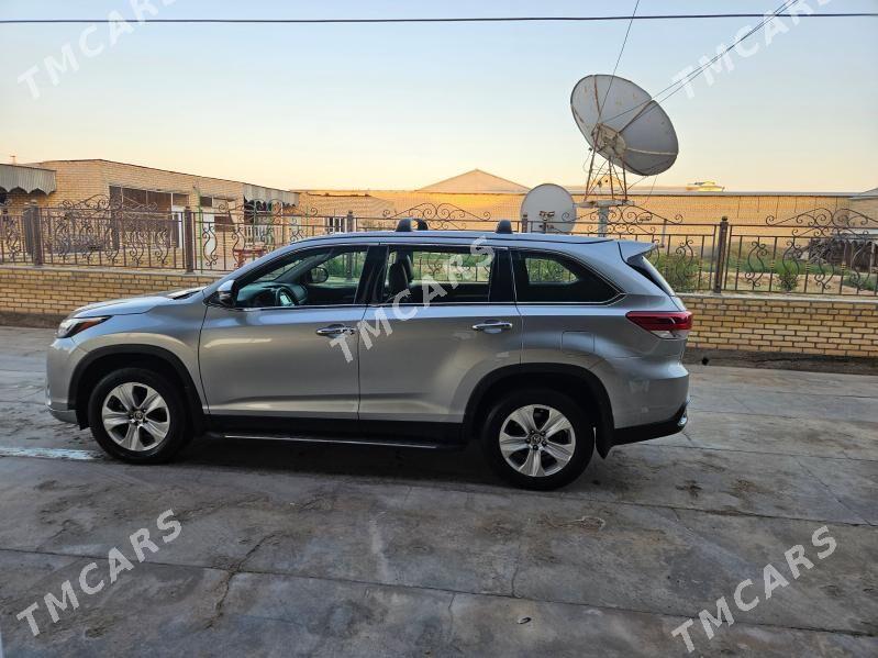 Toyota Highlander 2019 - 420 000 TMT - Байрамали - img 3