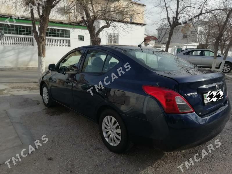 Nissan Versa 2012 - 110 000 TMT - Балканабат - img 4