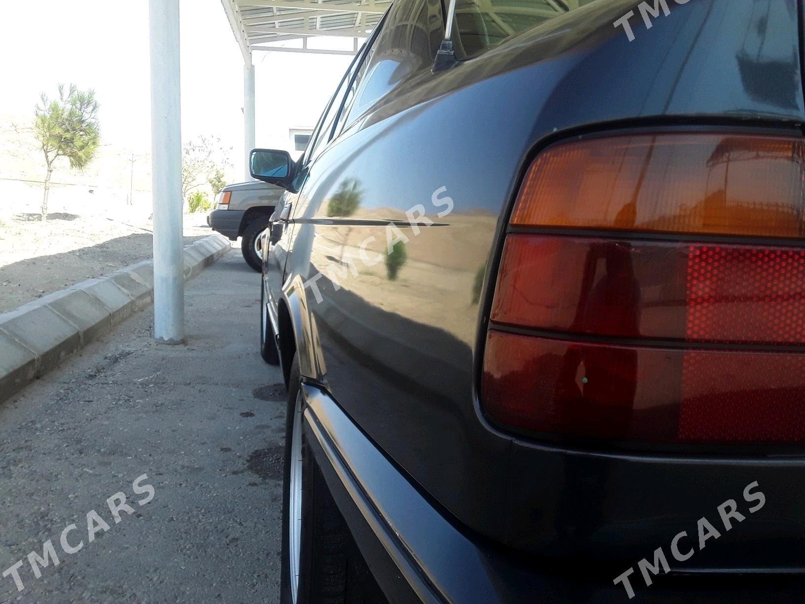 BMW 525 1991 - 69 000 TMT - Türkmenbaşy - img 2