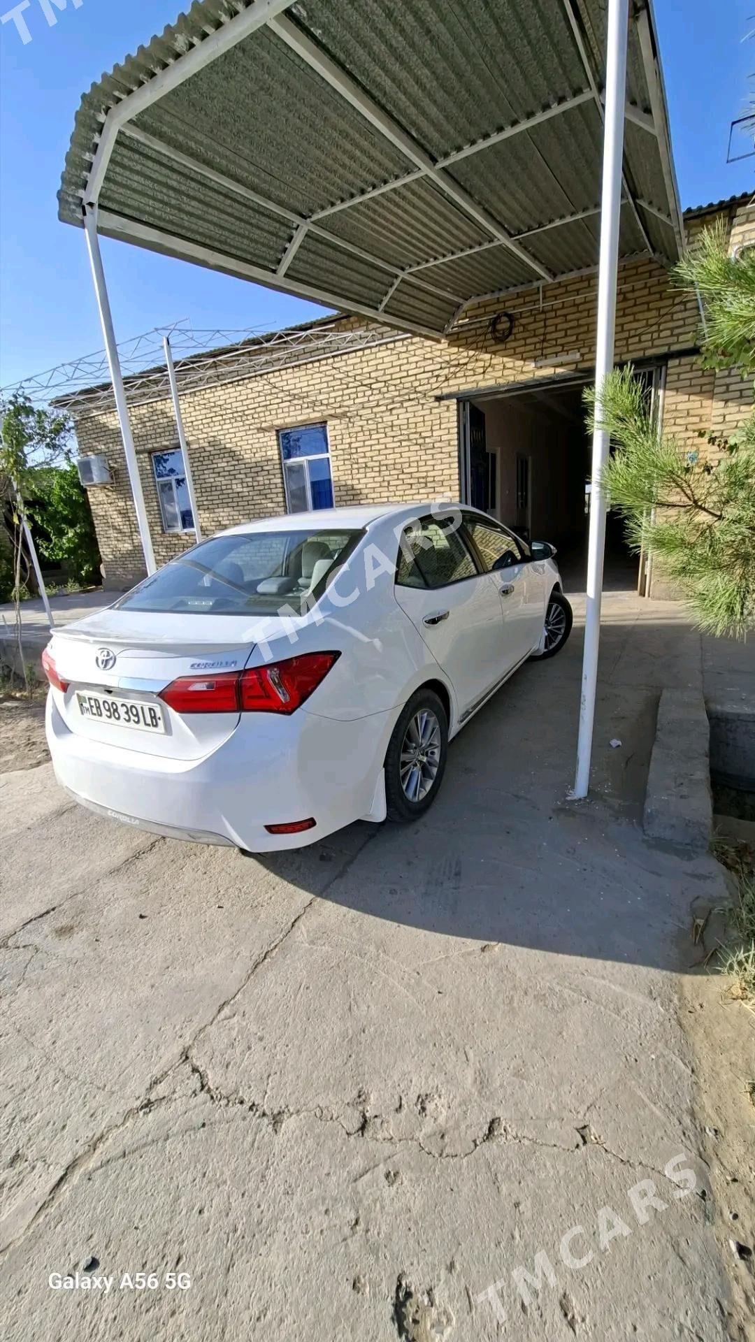 Toyota Corolla 2015 - 220 000 TMT - Туркменабат - img 10