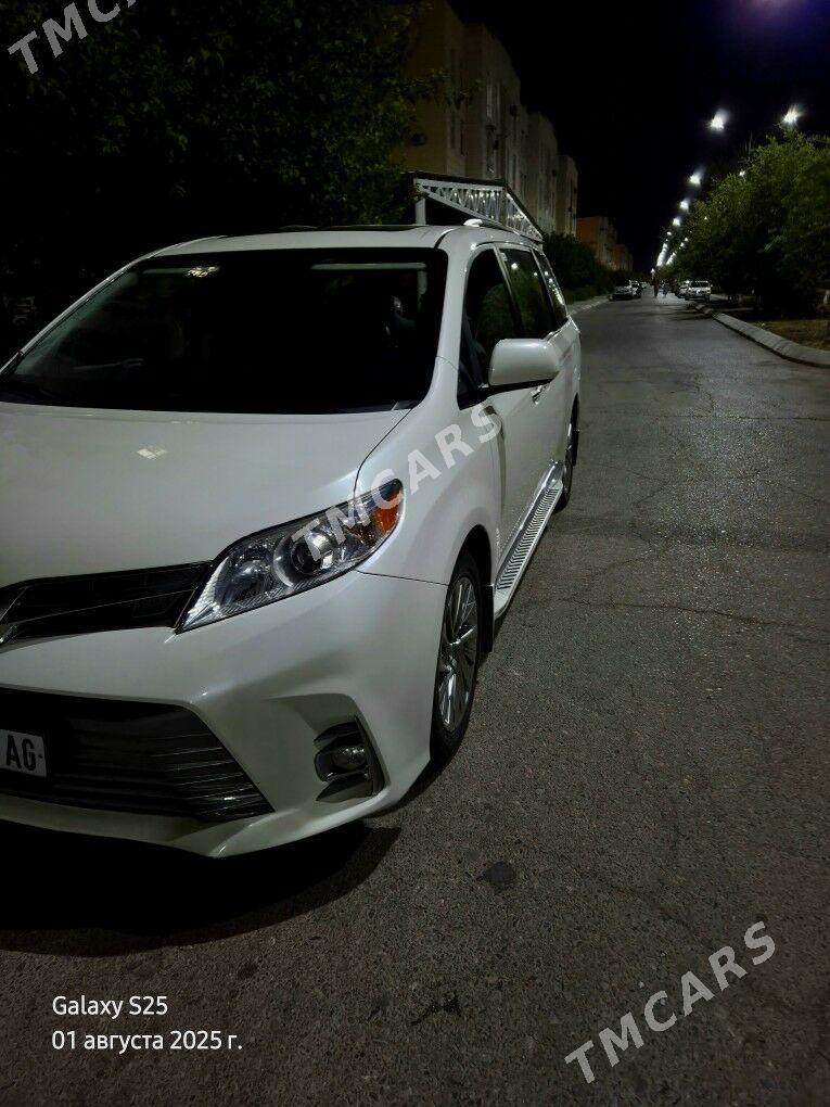 Toyota Sienna 2019 - 460 000 TMT - Türkmenabat - img 4