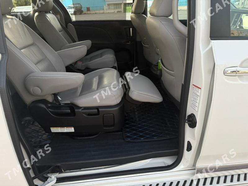 Toyota Sienna 2017 - 429 000 TMT - Улица Ататурка - img 8