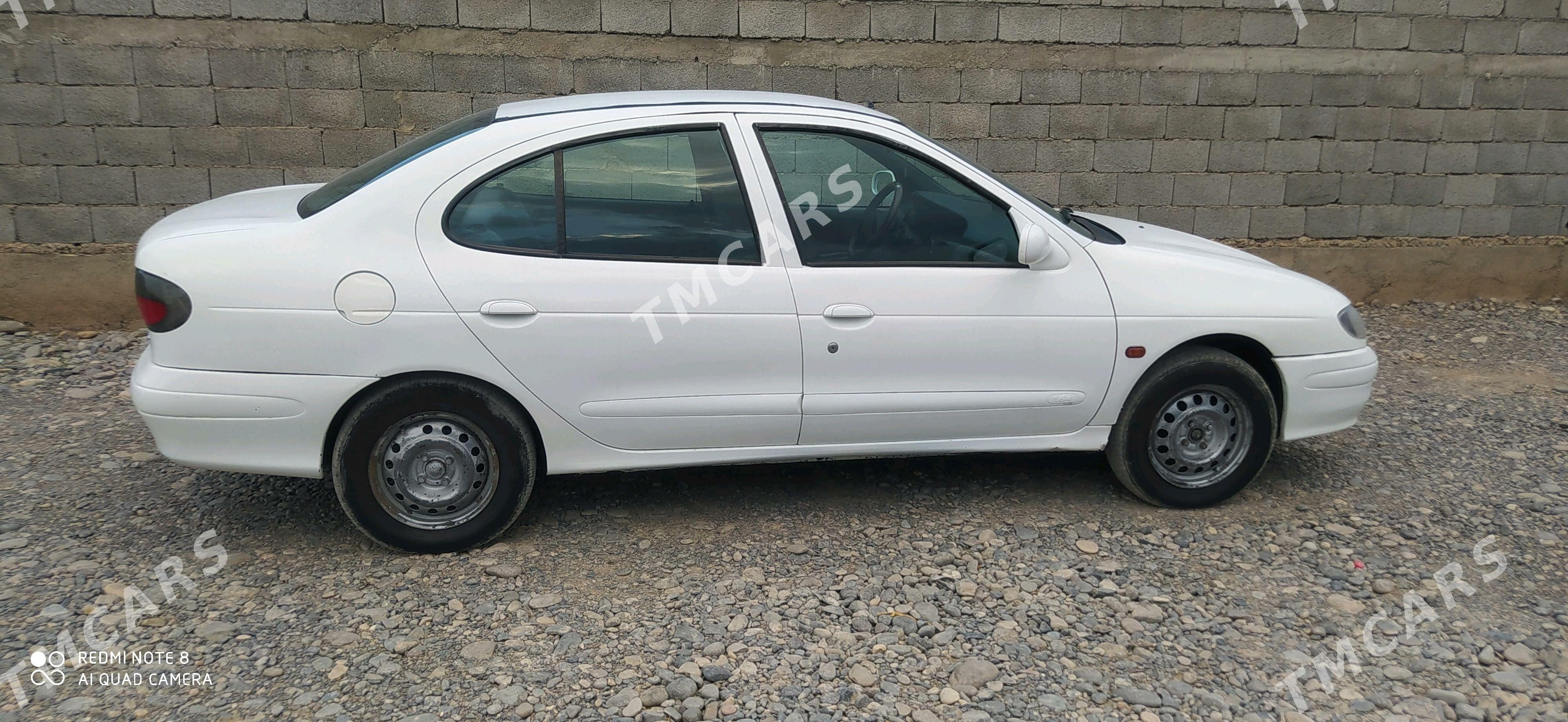 Renault Megane 2 2000 - 35 000 TMT - Кака - img 2