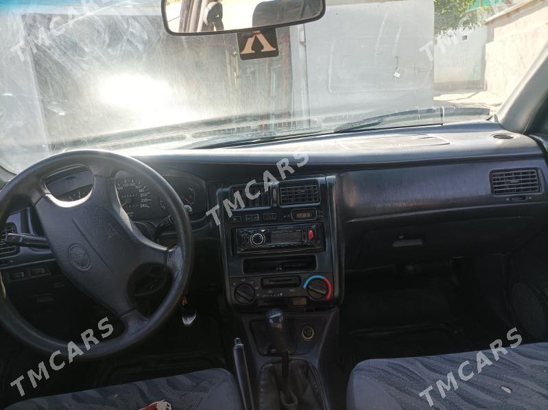 Toyota Carina 1997 - 65 000 TMT - Магданлы - img 3