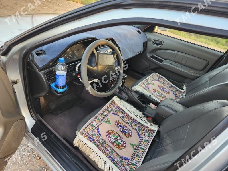 Nissan Maxima 1996 - 60 000 TMT - Бабадайхан - img 2