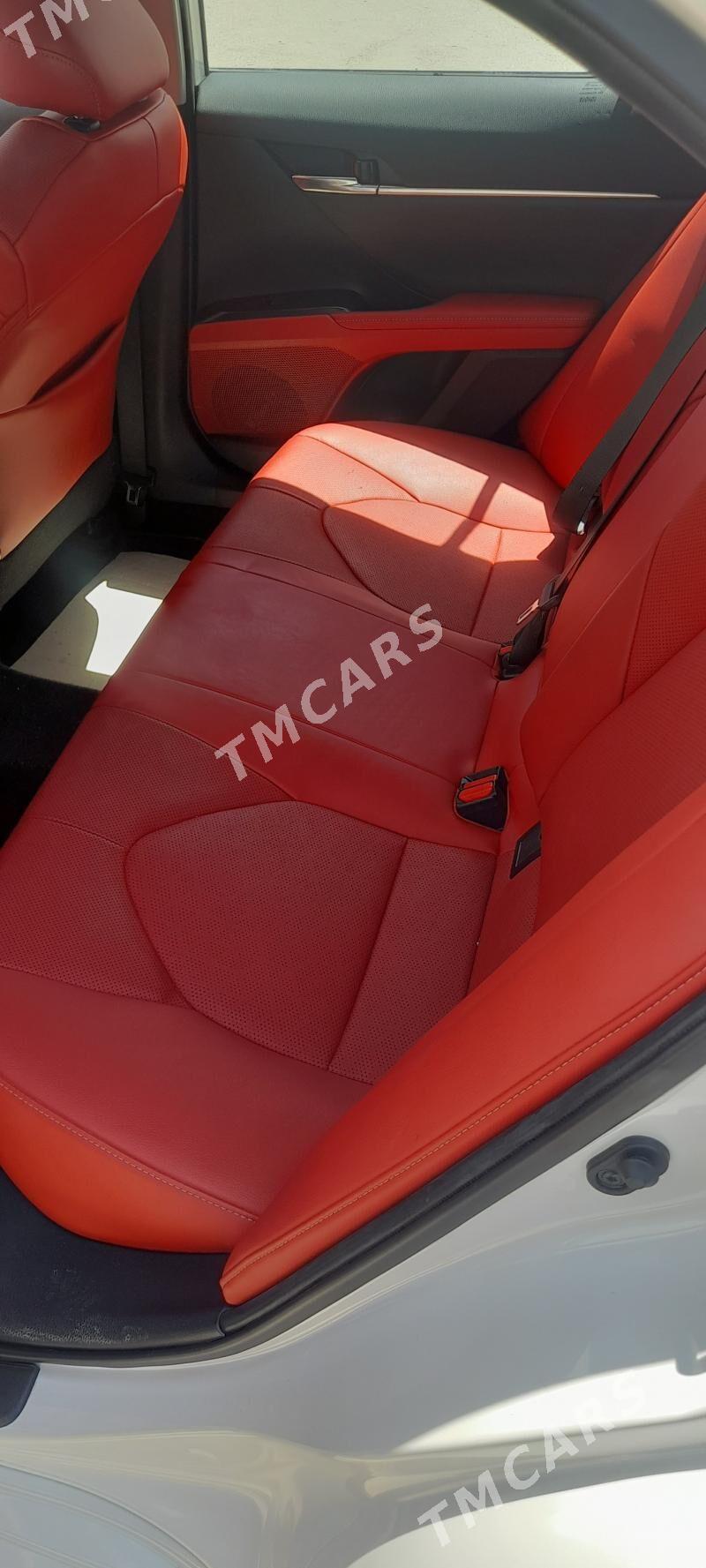Toyota Camry 2021 - 410 000 TMT - Бузмеин - img 6