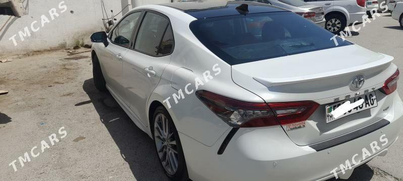 Toyota Camry 2021 - 410 000 TMT - Бузмеин - img 4