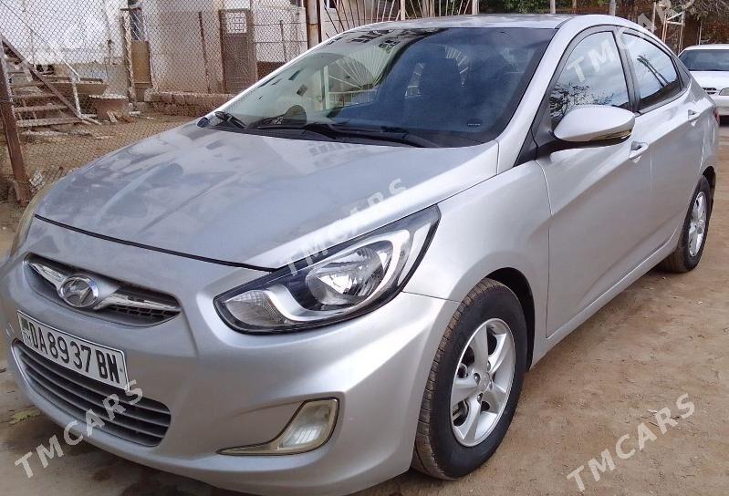 Hyundai Accent 2014 - 138 000 TMT - Türkmenbaşy - img 2