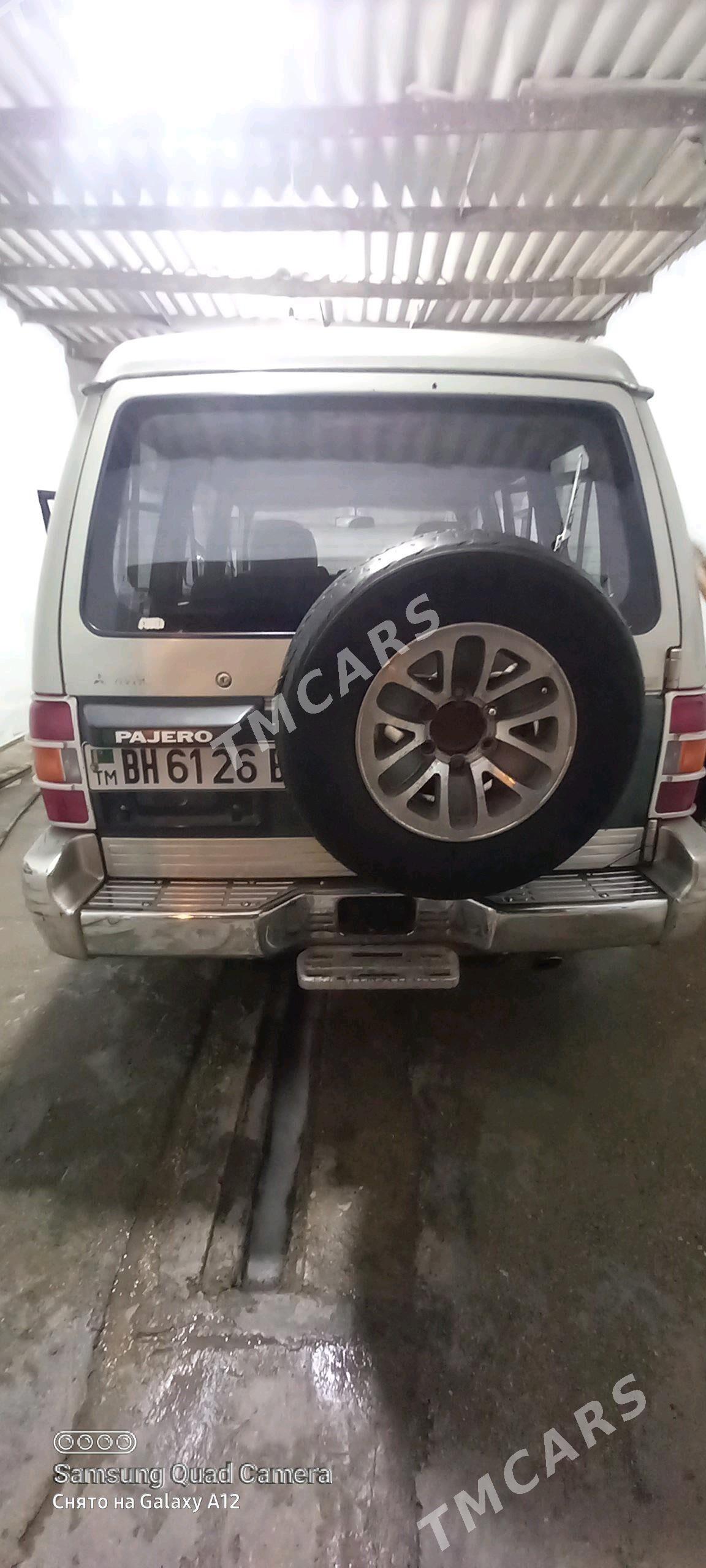 Mitsubishi Pajero 1991 - 60 000 TMT - Гумдаг - img 1