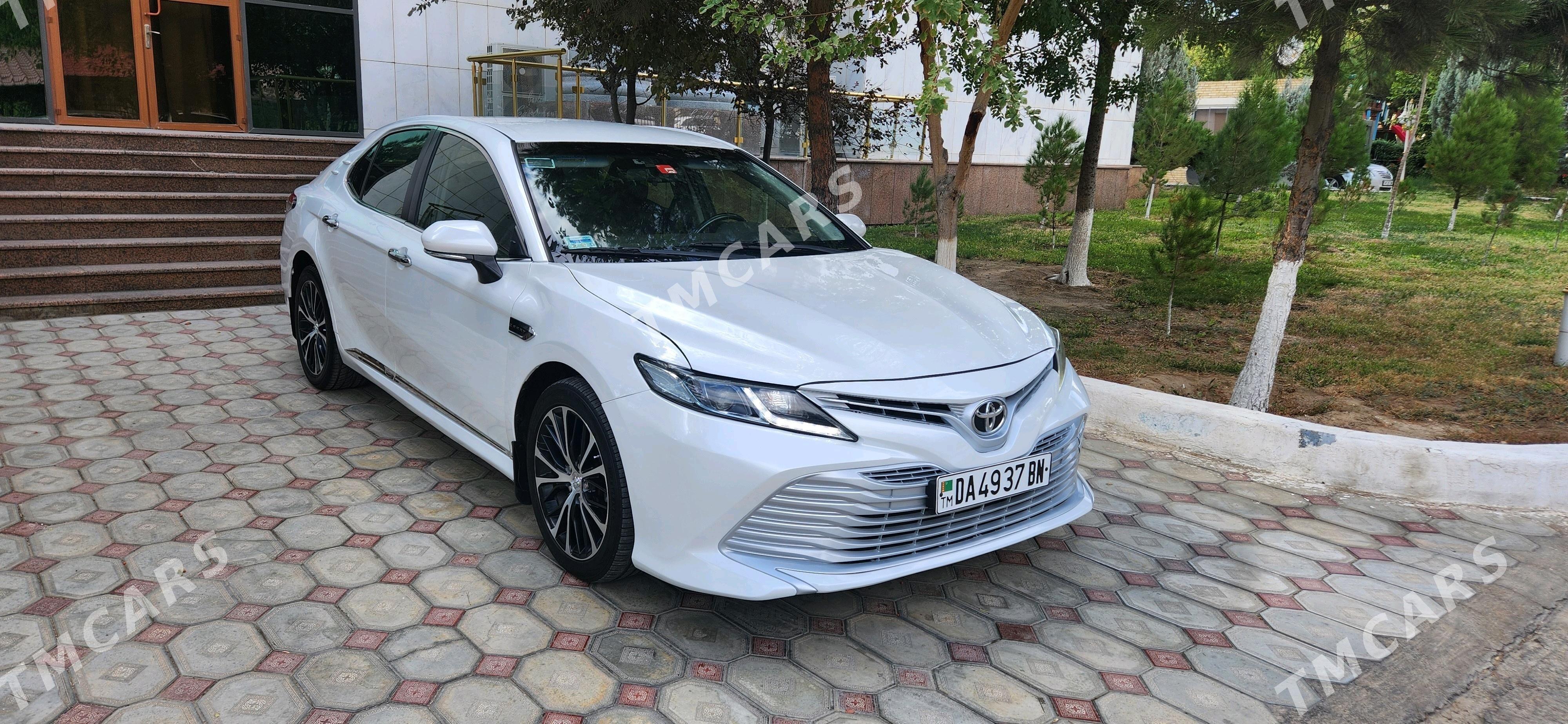Toyota Camry 2019 - 300 000 TMT - Туркменбаши - img 1