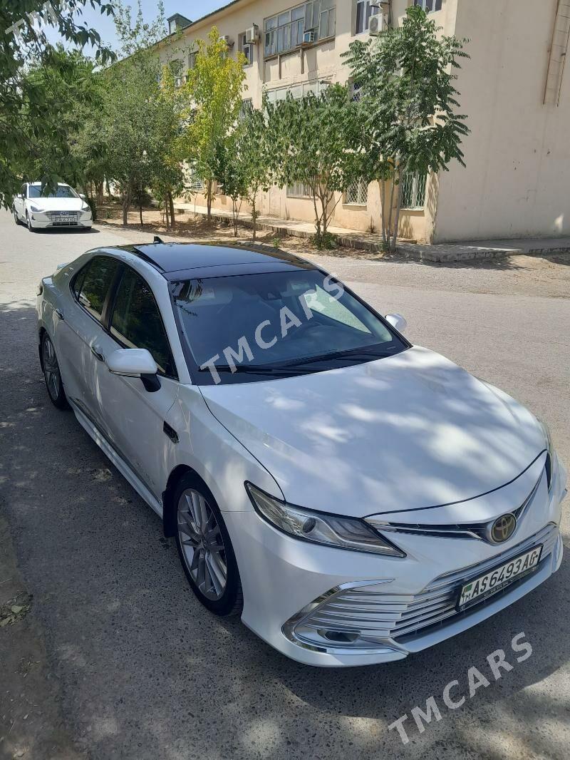Toyota Camry 2021 - 260 000 TMT - 9 мкр - img 2