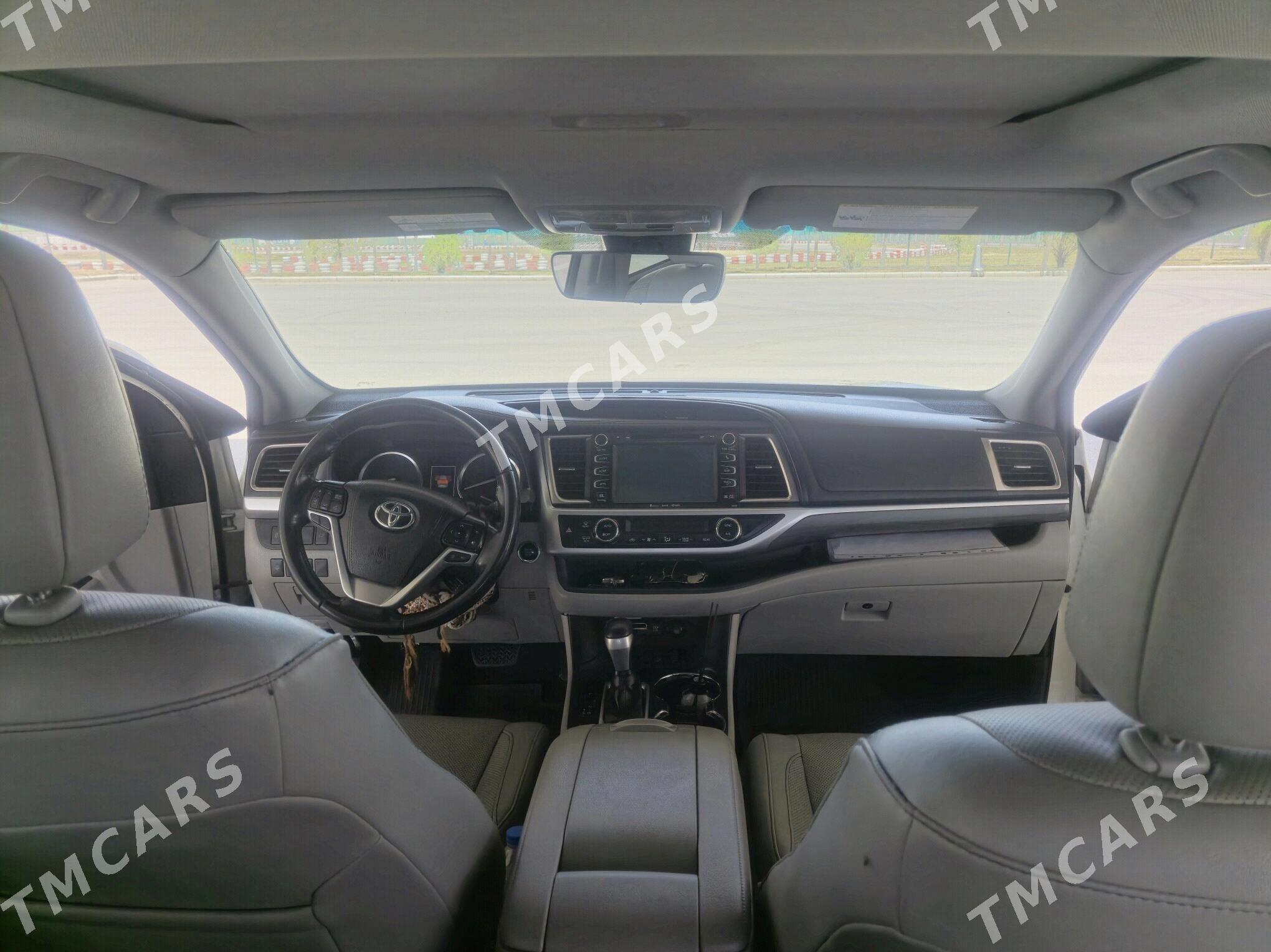 Toyota Highlander 2019 - 420 000 TMT - Ашхабад - img 5