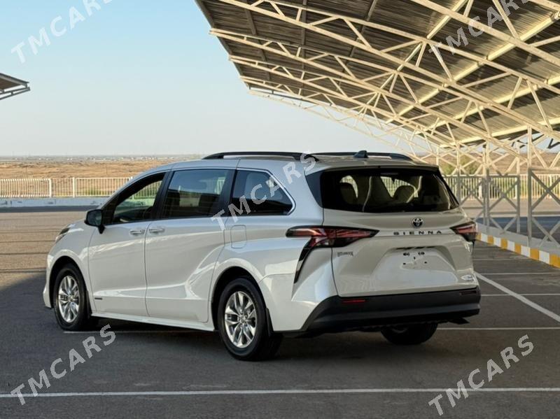Toyota Sienna 2021 - 565 000 TMT - Ашхабад - img 4