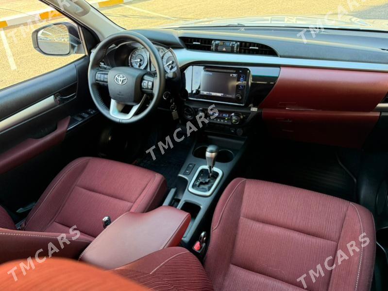 Toyota Hilux 2023 - 571 000 TMT - Ашхабад - img 9