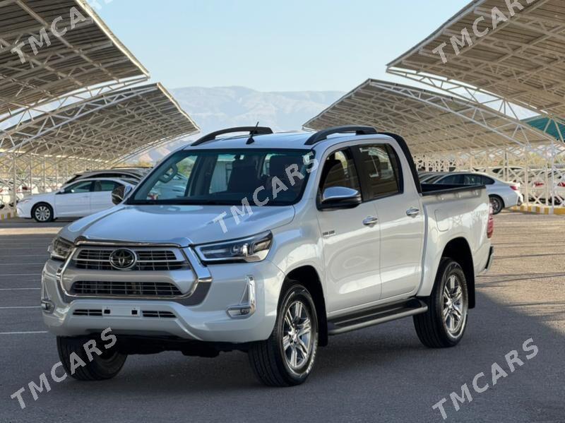 Toyota Hilux 2023 - 571 000 TMT - Ашхабад - img 4