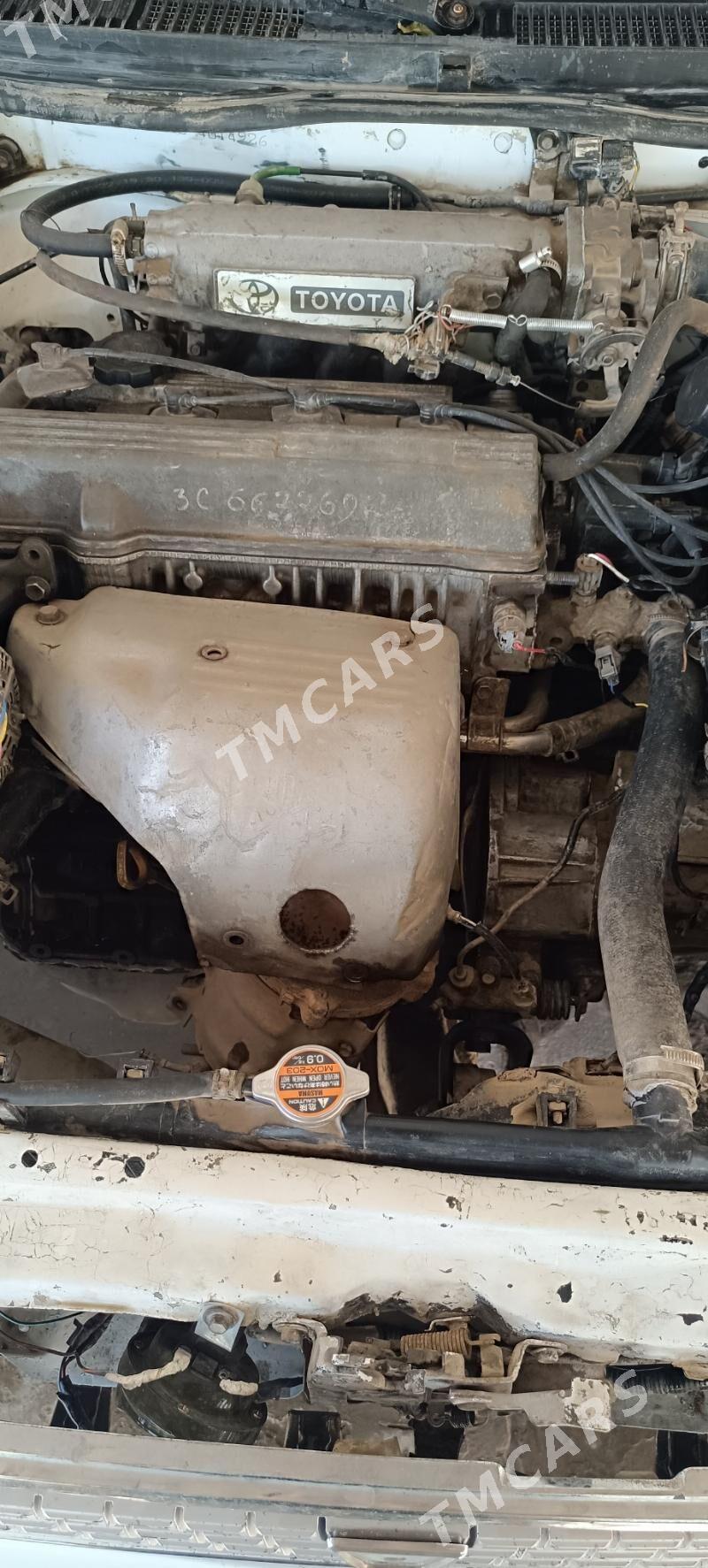 Toyota Corolla 1993 - 32 000 TMT - Garabekewül - img 3