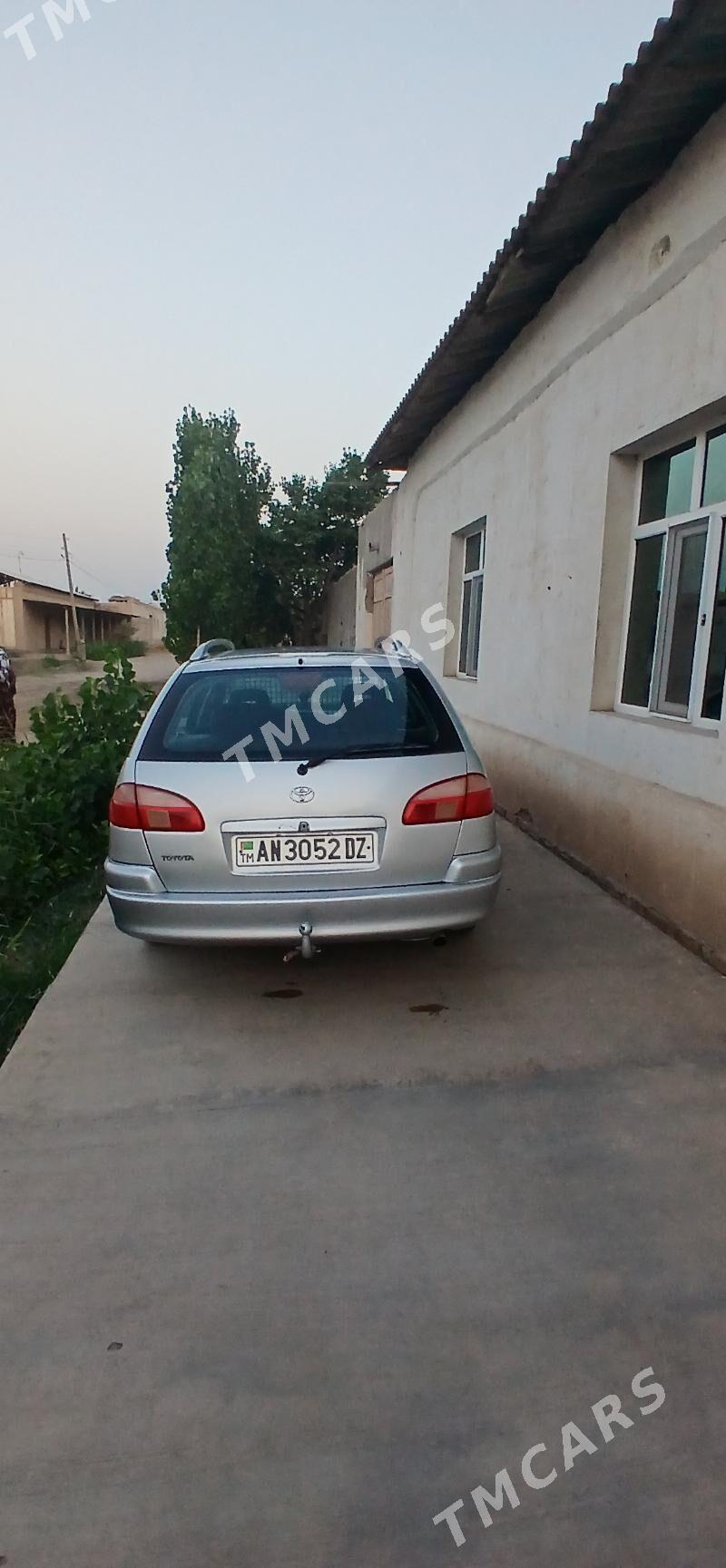 Toyota Avensis 2002 - 95 000 TMT - Шабатский этрап - img 3
