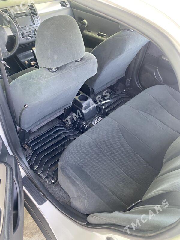 Nissan Versa 2011 - 120 000 TMT - Балканабат - img 3