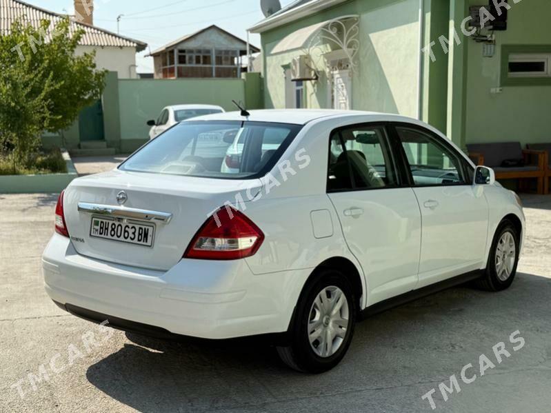 Nissan Versa 2011 - 120 000 TMT - Балканабат - img 4