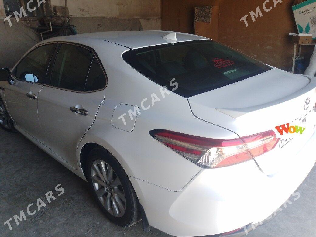 Toyota Camry 2021 - 340 000 TMT - Мары - img 4